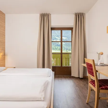Anewandter Otel 3*