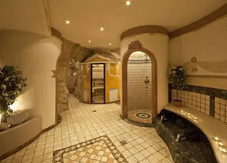 Anewandter Otel 3*